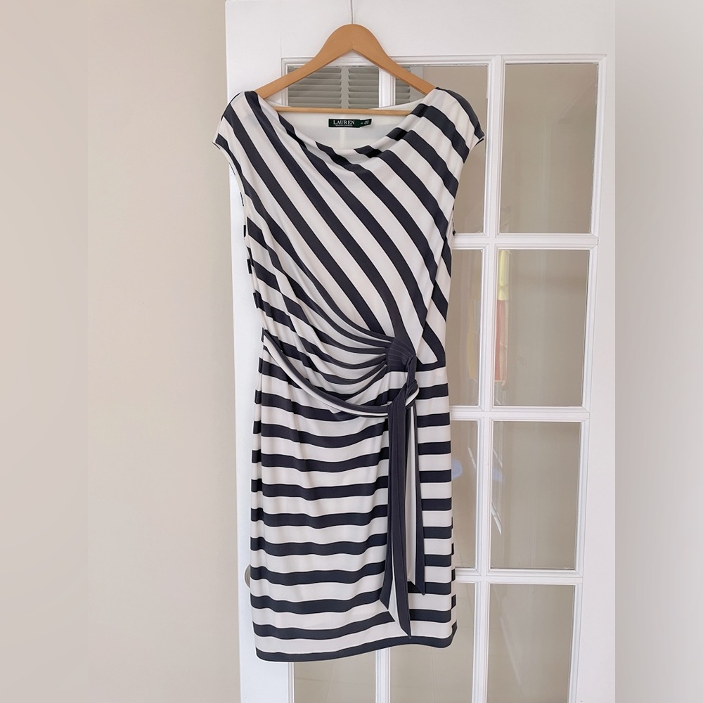 Ralph Lauren - Stunning tie waist dress - US Size 14
